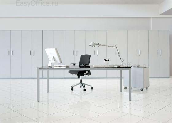 Светло серый офис Quadra Evolution
